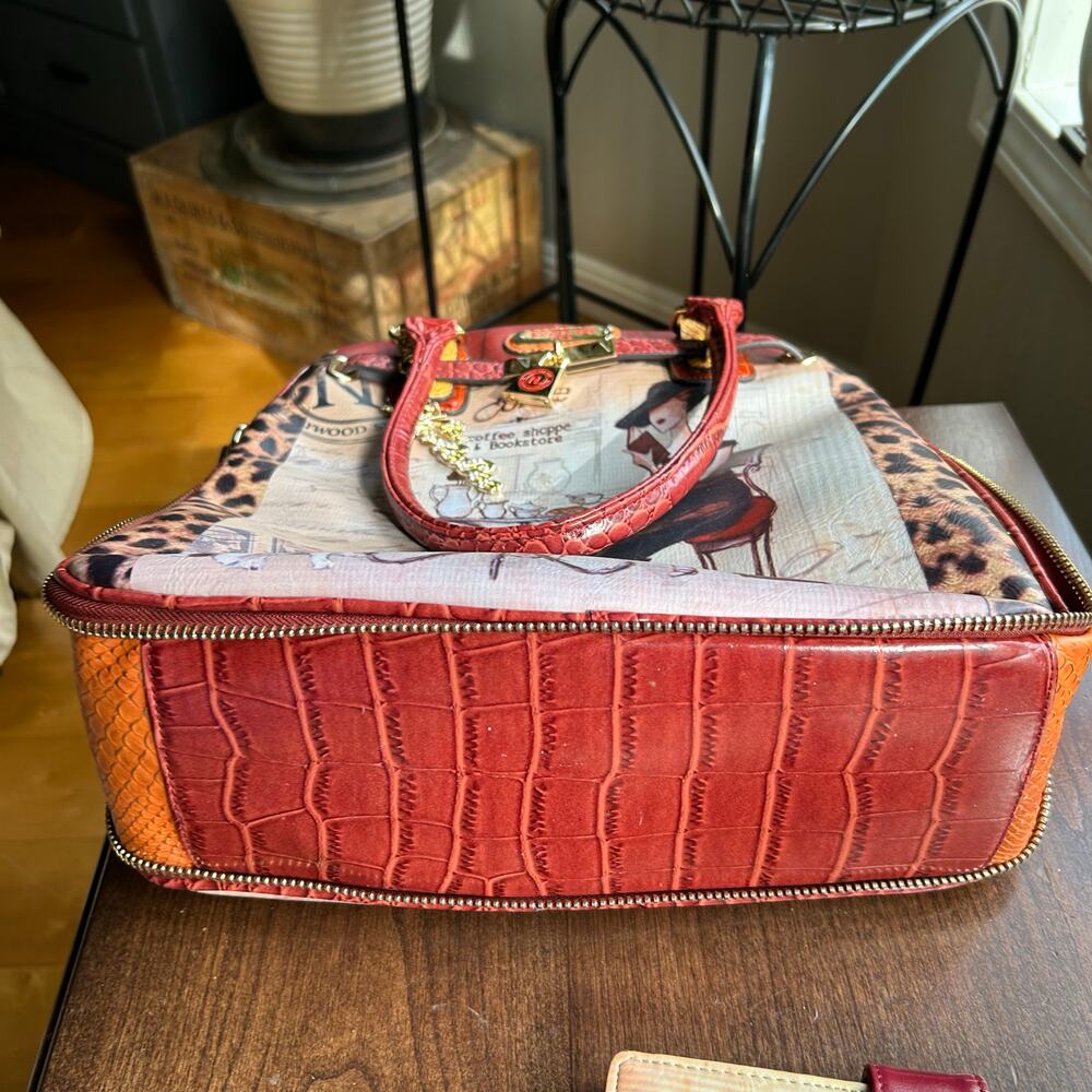 Nicole Lee Red Leopard Café Illustration Crossbody with Matching Wallet - Picture 4 of 16